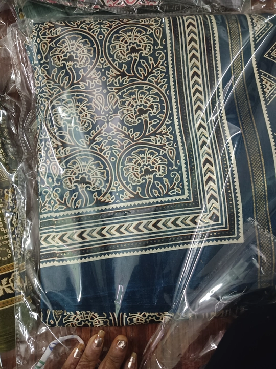 Printed saree  uploaded by business on 2/2/2023