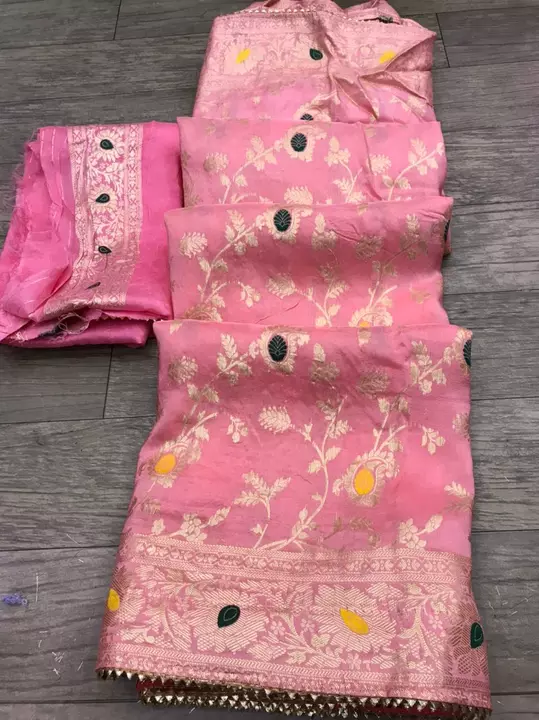Product uploaded by Fashion suit saree on 2/2/2023