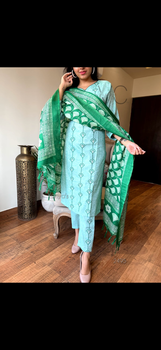 Kurti with pant and dupatta set🤩🔥💥 uploaded by business on 2/2/2023