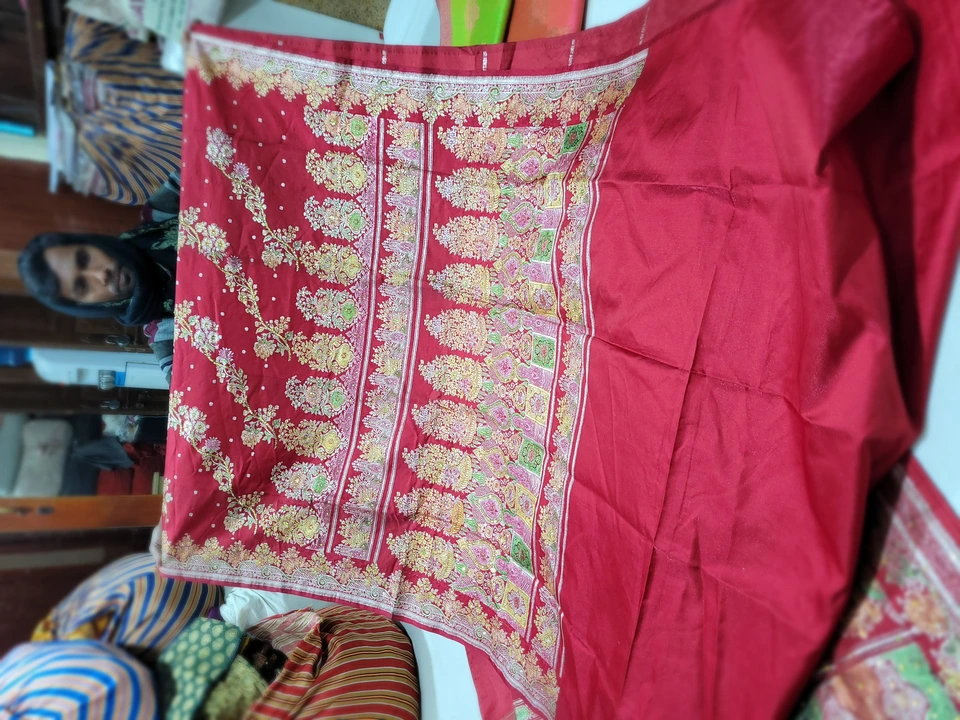 Benarasi handwork saree uploaded by Vijay textiles on 2/2/2023
