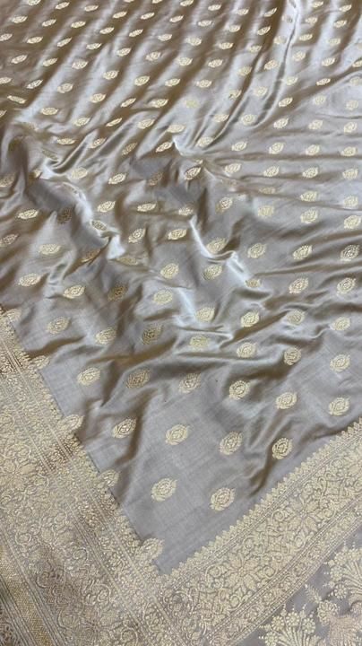 Handloom pure satin silk zari booty uploaded by Alfalahhandloom fabrics cooperative on 2/18/2021