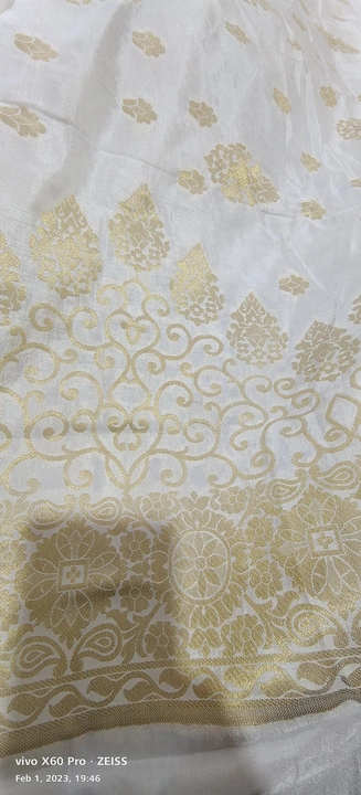 Pure Silk Dipatta uploaded by Hindustan Fabrics on 2/3/2023