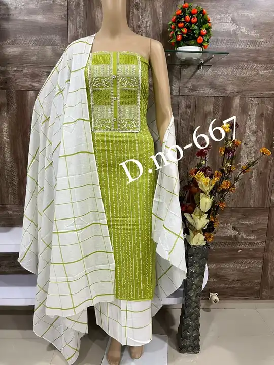 Post image *Dolphin presents* 

 *Premium collection* 

*DESIGNER PC* 

🌹 Top pure cotton unstitched  beautiful print and work 

🌹 Bottom cotton ...2.5mtr aprox 
🌹 Dupatta cotton

Very Very beautiful n exclusive design from *Dolphin* 🐬 💯 👌 
top.2.5mtr
bottom.2.5 mtr 
duptta 2.25mtr
Super quality 💯 👌 

* *699freeship*