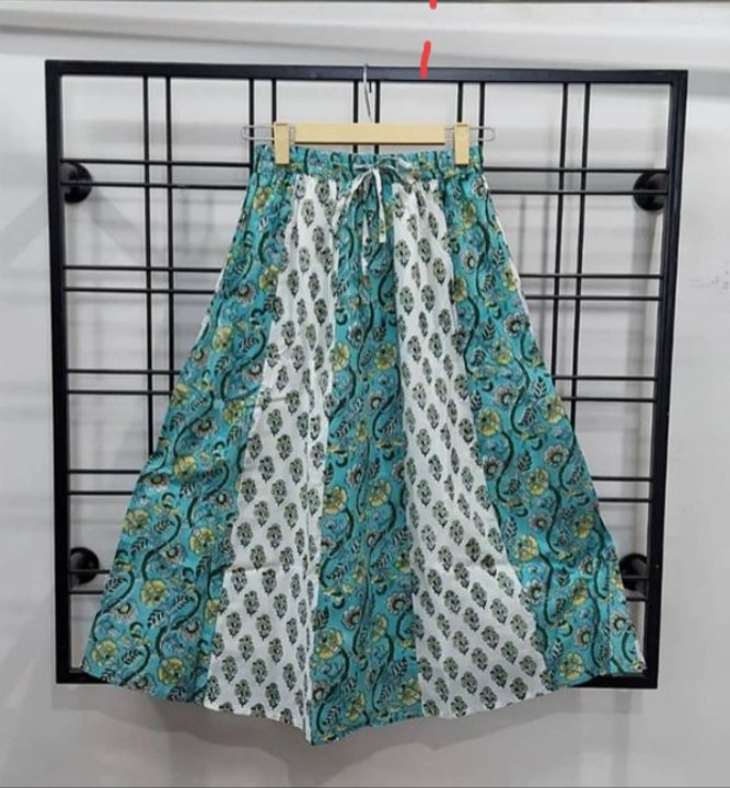 Skirt  uploaded by business on 2/4/2023