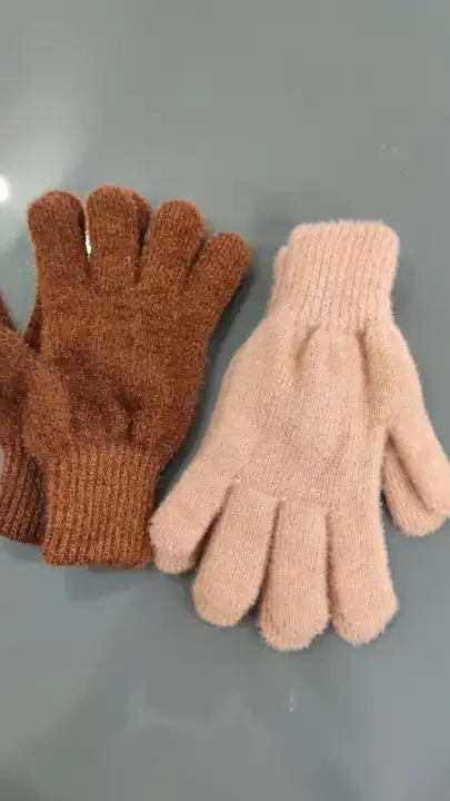 Hand gloves  uploaded by Shri balaji hosiery on 2/4/2023