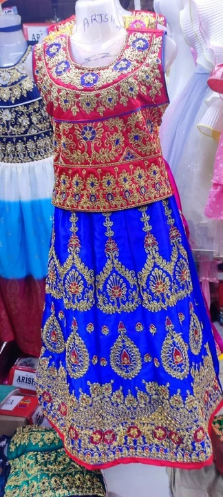 Warehouse Store Images of Alisha dresses