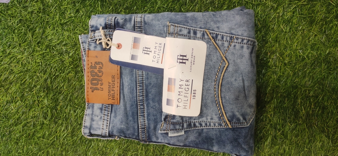 Meñs jeans  uploaded by Sm enterprise on 5/23/2024