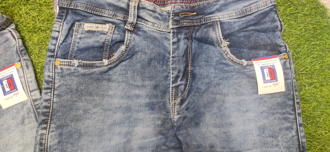 Meñs jeans  uploaded by S m enterprise  on 2/4/2023