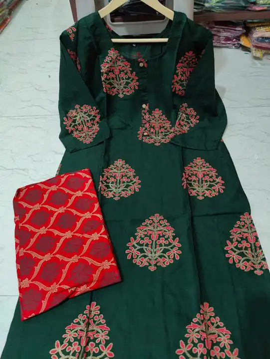 Reyon Printed kurti with pant  uploaded by Radhe Fabrics on 2/5/2023