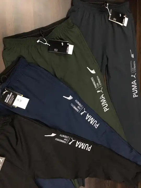 *Puma trackpants* 
Heavy 250-60 gsm imported 4 way  lycra
4 shades 
M to xxl
20 pc set ( black doubl uploaded by Apparels360 on 5/30/2024