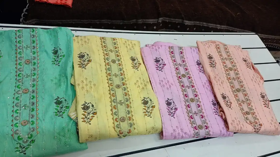 Product uploaded by Radhe rangat suits on 2/6/2023