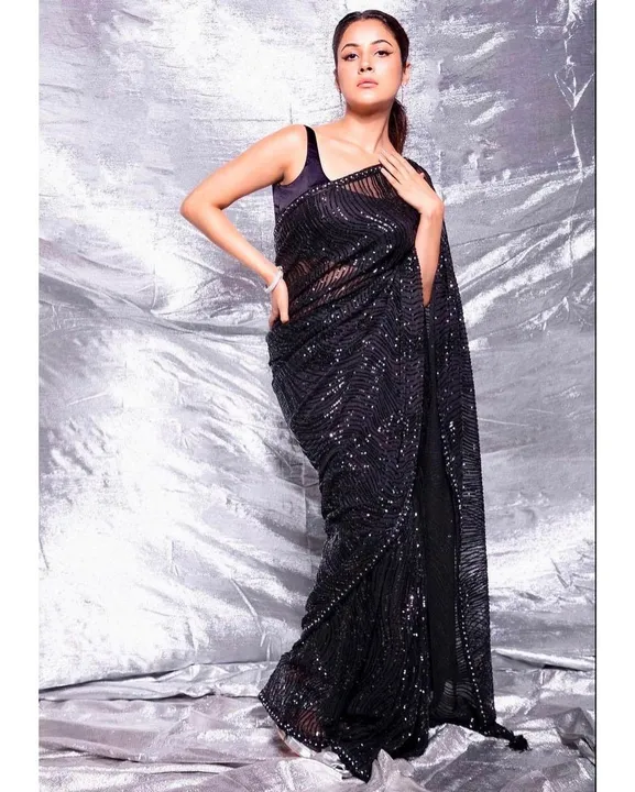 Post image I want 1 1 of Sari at a total order value of 500. Please send me price if you have this available.