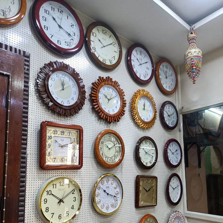Shop Store Images of Chamunda watch company