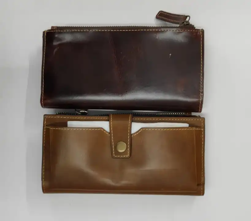 Ledis pars uploaded by Leather wallet purse. Leather belt on 2/7/2023