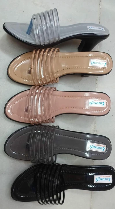 Wakar chappal uploaded by Nisha footwear on 2/7/2023