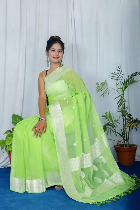 Semi georgette chiffon saree uploaded by business on 2/8/2023