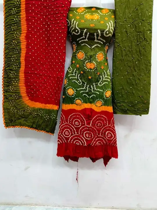 Shuit sartin AT bandhej  uploaded by Turiya handicrafts on 2/8/2023