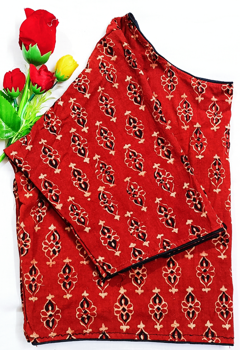 Ajrak boat neck glass sleeves blouse  uploaded by Rinki Kundu on 2/8/2023