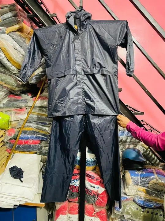 Post image I want to buy 1000 pieces of Rain Suit. Please send price and products.