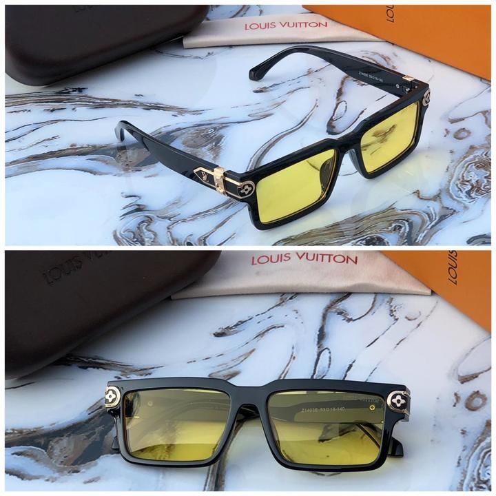 😎 *LV*😎
NEXT TO ORIGINAL QUALITY🤟
IN STOCK✅
SAME TO SAME✅
NEW MODEL✅ UNISEX
With *IMPORTED BOX *c uploaded by XENITH D UTH WORLD on 2/19/2021