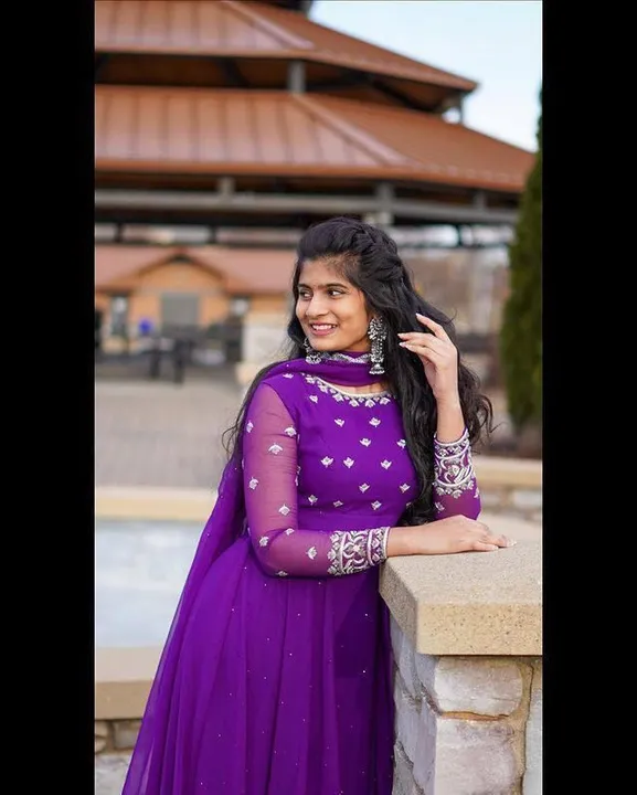 A580 beautiful gawn  uploaded by Narwariya ma Garments  on 2/9/2023