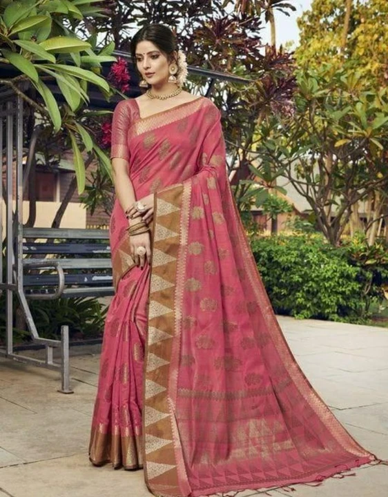 Most Beautiful Saree uploaded by Suravi's Kundan Fashion  on 2/10/2023