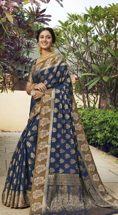 Most Beautiful Saree uploaded by Suravi's Kundan Fashion  on 2/10/2023