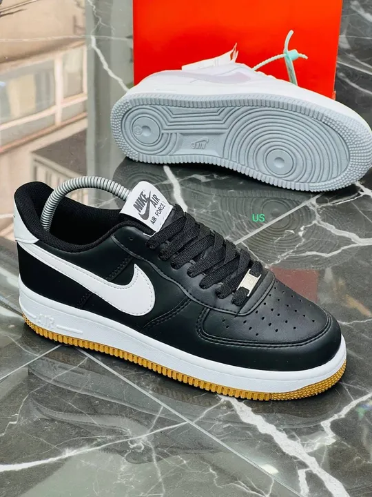 Post image *NIKE* 
NEW COLOURS IN STOCK 
QUALITY 5AAA
SIZE 7-8-9-10


HAPPY SHOPPING 🛒
