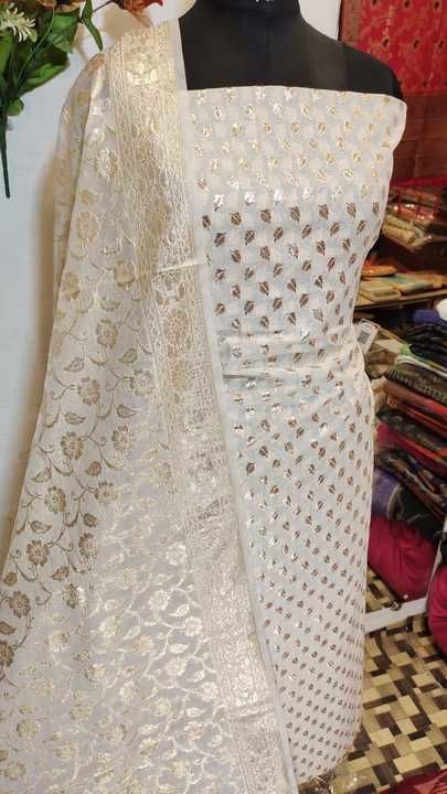 Post image Hey! Checkout my Naye collections  jisse kaha jata hai Banarasi pure masriez silk handloom dyeble suits .