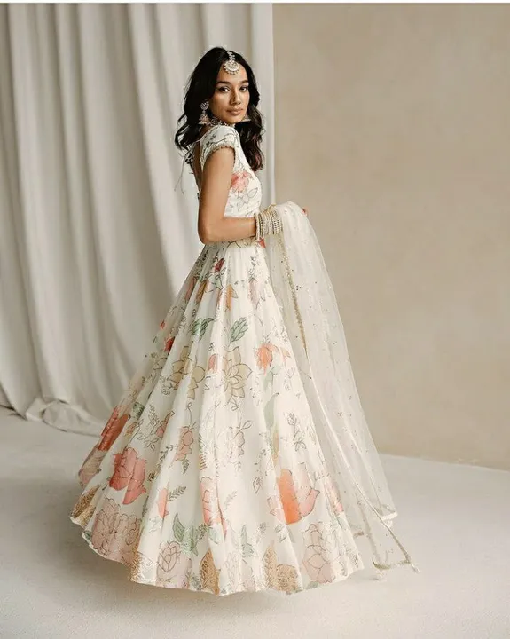 Party wear lehenga  uploaded by Vidha collection on 5/30/2024