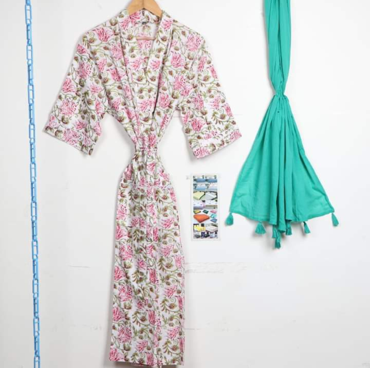 Bathrobe  uploaded by Annu Handicrafts and textile on 2/11/2023