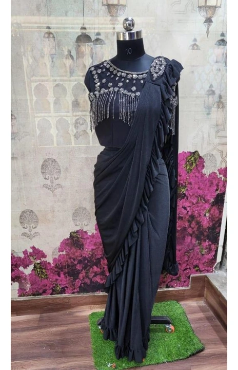Product image of Readymade Saree with Stitched Blouse , price: Rs. 2000, ID: readymade-saree-with-stitched-blouse-71adda70