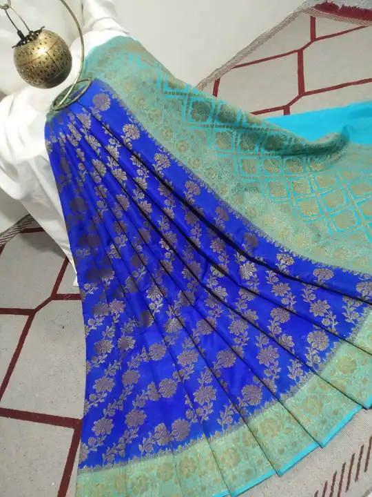 Post image Dupiyan silk benarosi saree with blouse piece
So soft fabric
Good quality