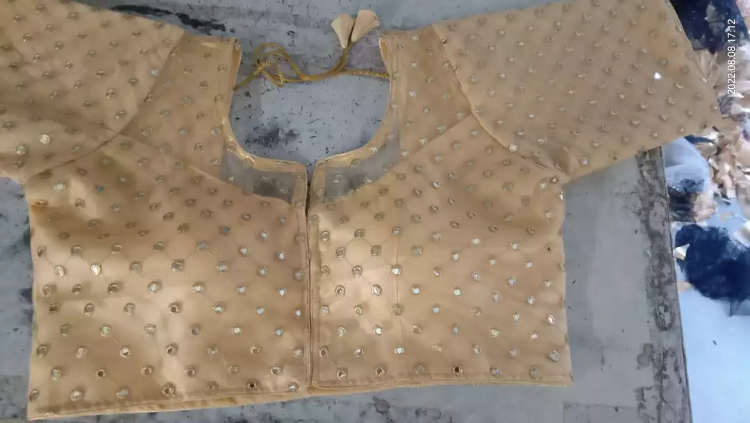 Ladies blouse 32 size sa start uploaded by Unique Enterprises  on 5/5/2024