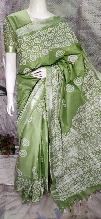 Linen cotton Batik print saree uploaded by business on 2/12/2023