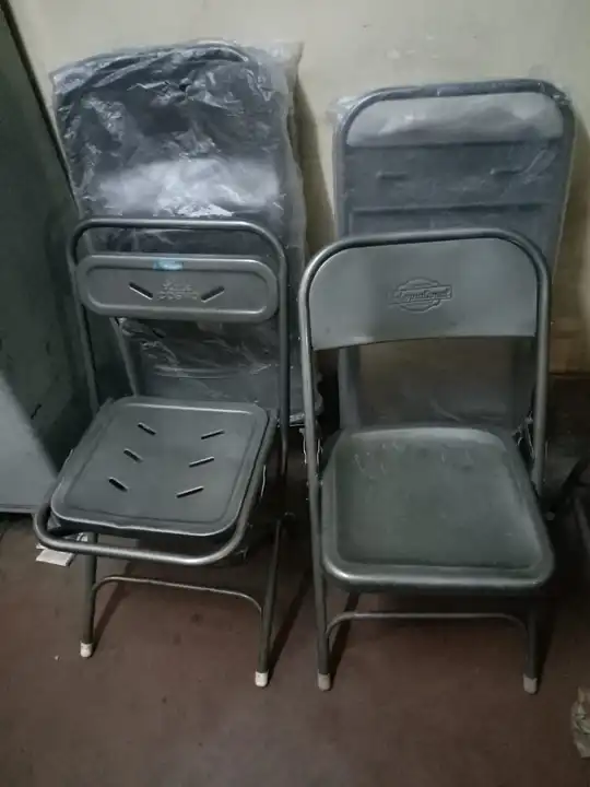 Metal folding chair  uploaded by business on 2/12/2023