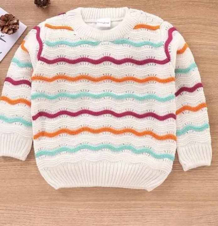 White zig zag print sweater for girl uploaded by Hayat Paradise on 2/12/2023