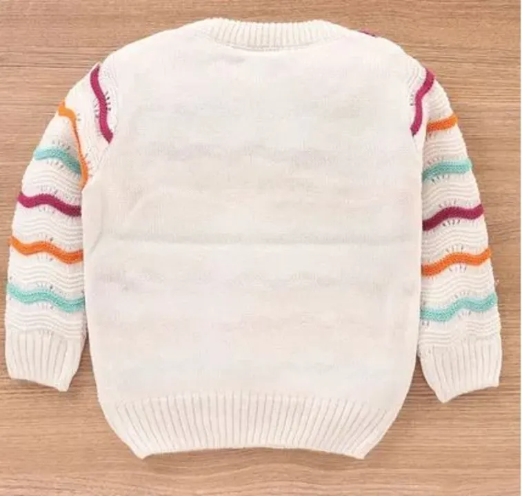 White zig zag print sweater for girl uploaded by Hayat Paradise on 2/12/2023