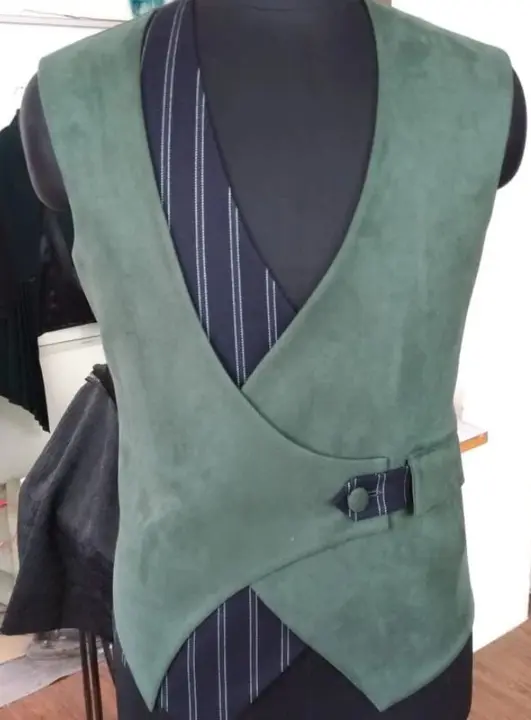 Product uploaded by Suit Expert on 2/13/2023