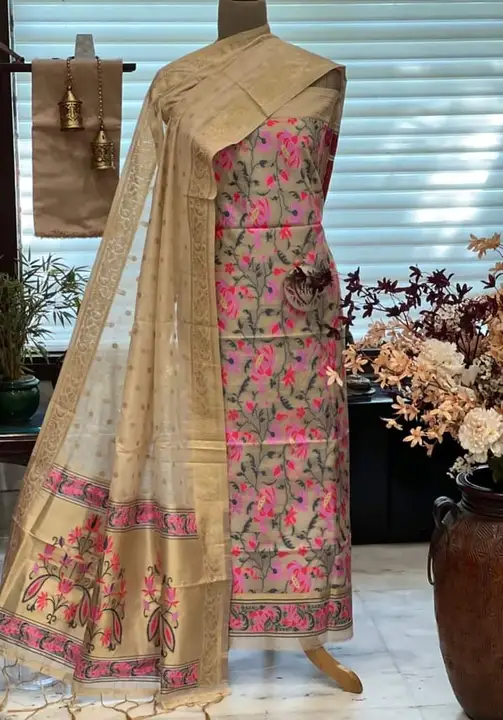 Banarasi suit ptola uploaded by K-Naz silk international on 2/14/2023