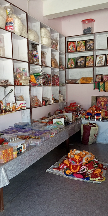 Warehouse Store Images of Vivek Pathak