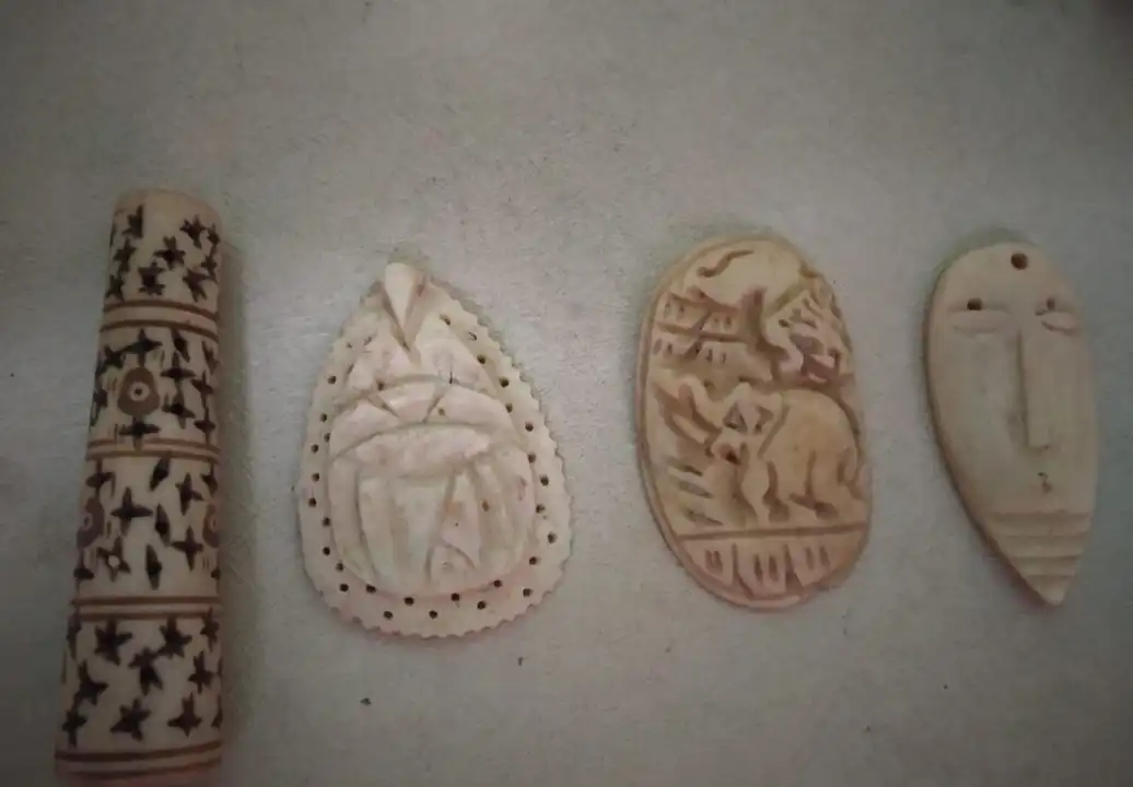 Bone pendent  uploaded by Zain handicrafts on 2/14/2023