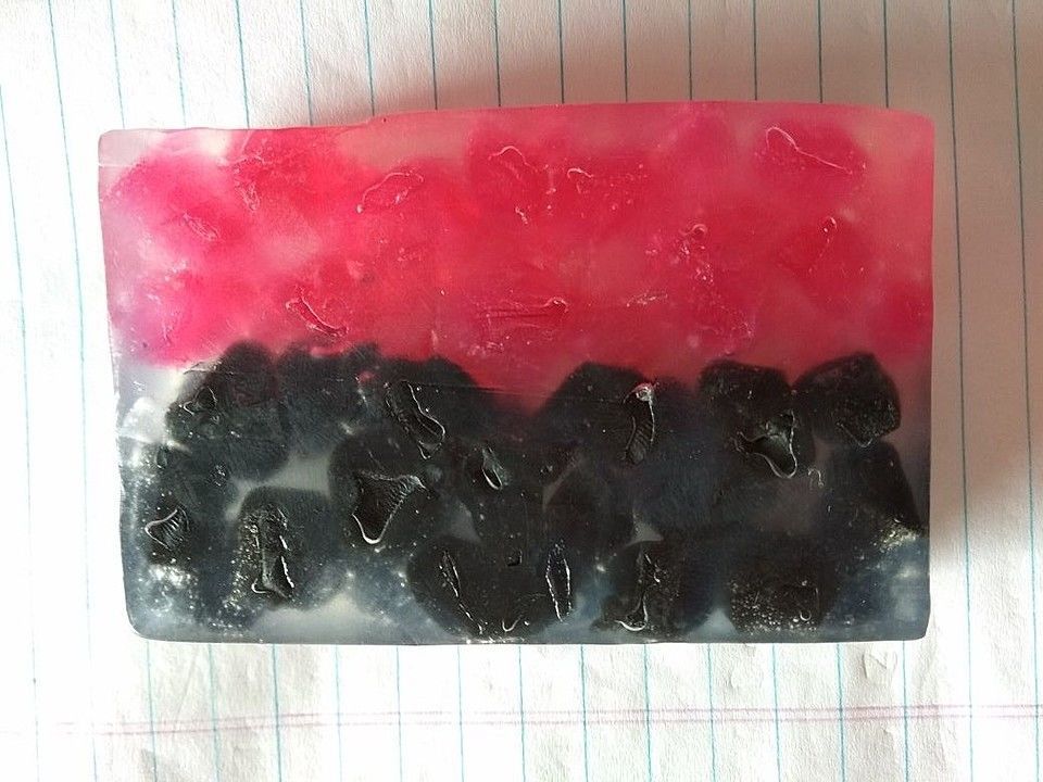 Herbal Netural Soap (Pure Vegetarian Soap / added essential oils)  uploaded by Nature's.curves  on 7/7/2020