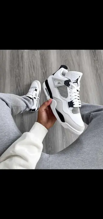 Nike Jordan retro 4 uploaded by Beluga Inventory on 2/14/2023