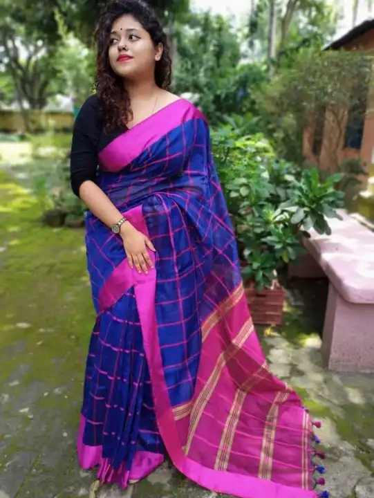 Handloom Velvet Check Sharee uploaded by Maa Kali Sharee Center on 2/15/2023