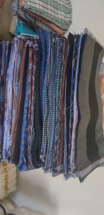 Mens lungi 2 meters uploaded by Maari Amman Textile on 2/15/2023