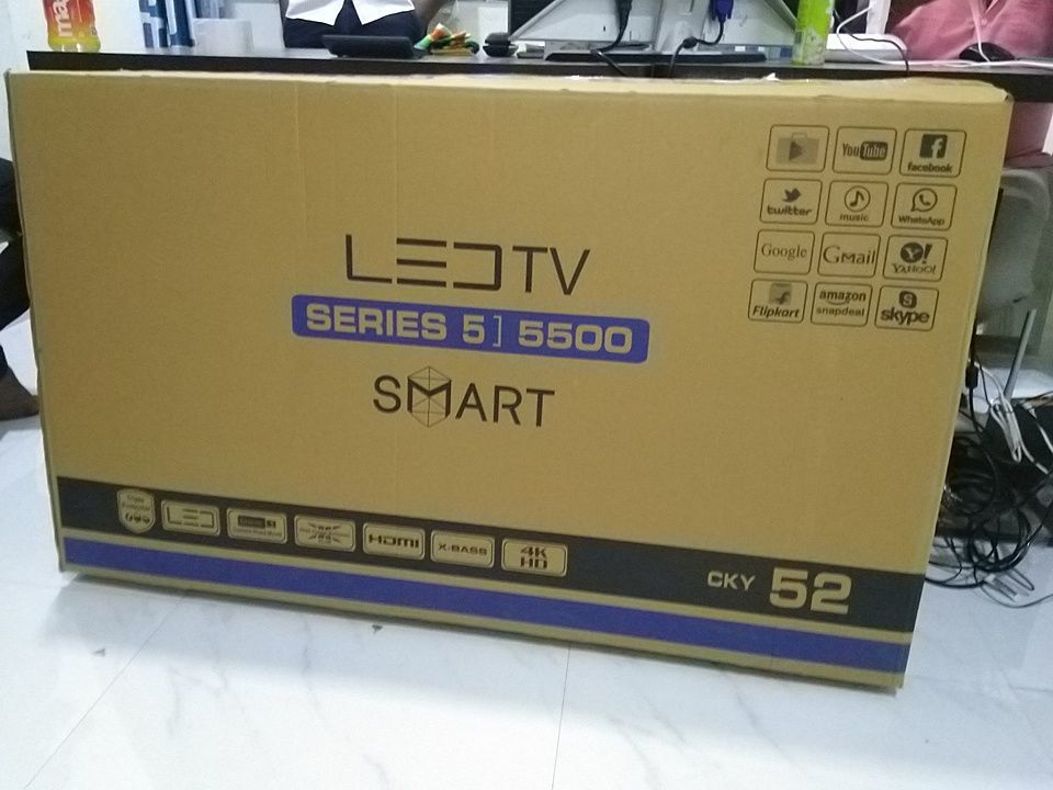 52" smart and Android 4 k LED TV
Dobel HDMI
Dobel USB
Screen mirroring
Wifi
Netflix
You tube
Fecbook uploaded by business on 7/8/2020