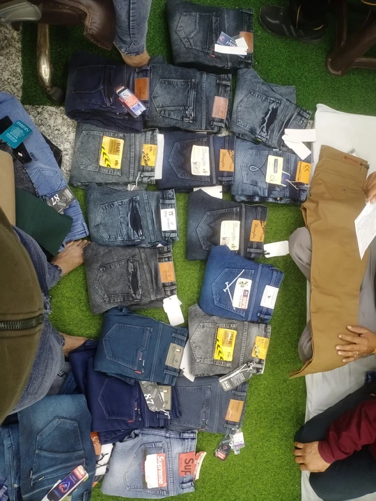 Warehouse Store Images of DOWNY JEANS