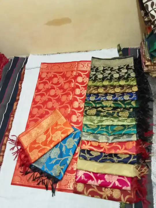 Banarsi silk dupatta  uploaded by Khushboo creation on 2/16/2023