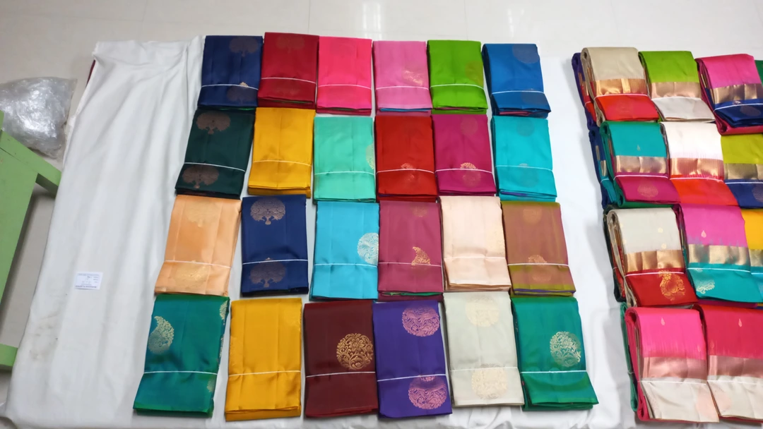 Borderless silk saree uploaded by Sri pattukaari Amman silks on 2/17/2023